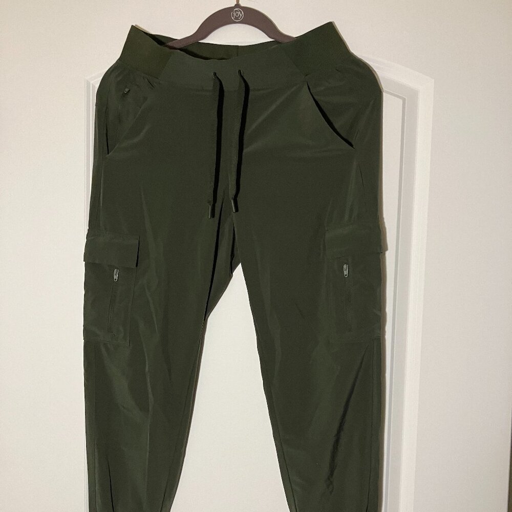 All in Motion Joggers Pants